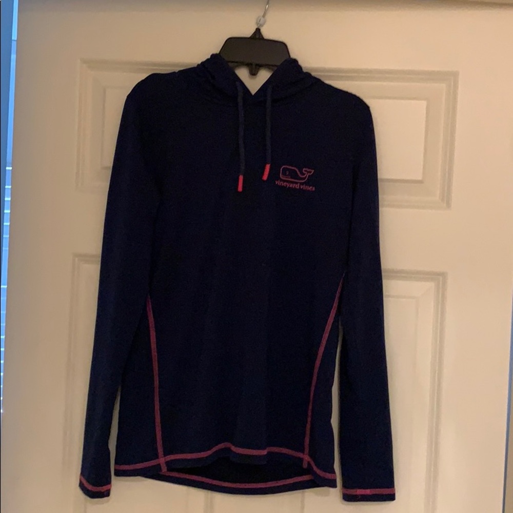 Vineyard Vines pullover hoodie